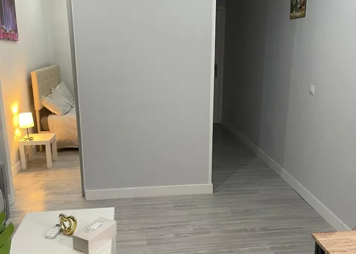 Cenral Renovated Flat